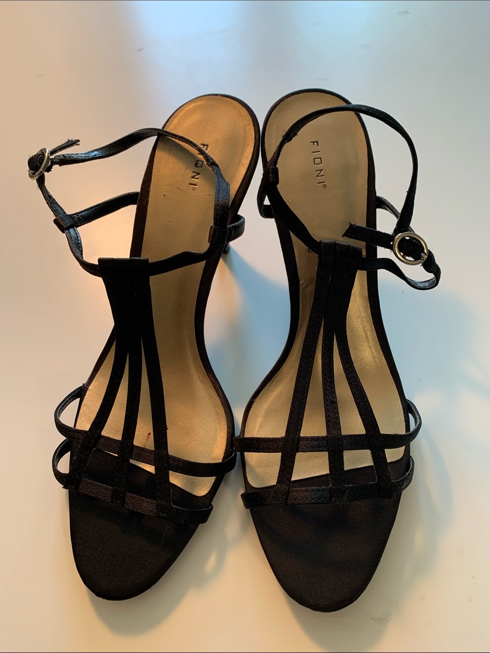 FIONI Clothing Black Strappy T-Bar Heeled Sandals